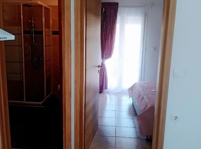 別荘 το σπιτάκι η ελιά