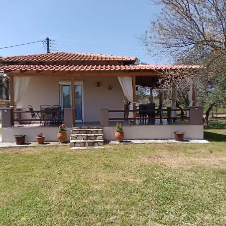 το σπιτάκι η ελιά Ormos Panagias